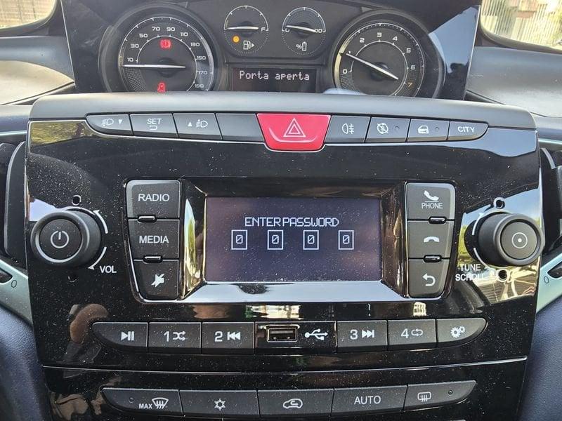 Lancia Ypsilon 1.0 FireFly 70cv Hybrid Silver Plus