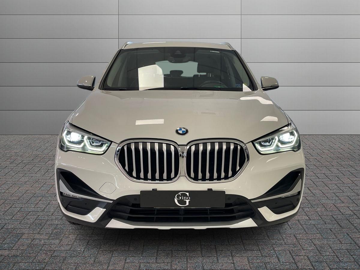 BMW X1 F48 2019 - X1 sdrive18d xLine auto
