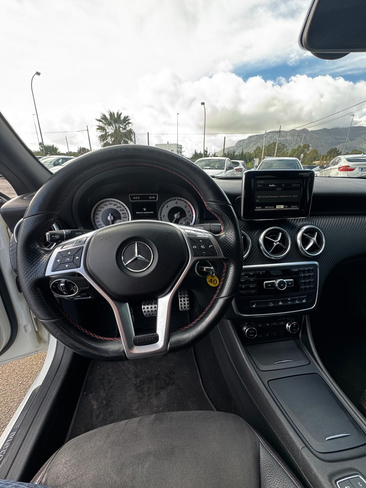 Mercedes-benz A 200 CDI BlueEFFICIENCY Premium AMG