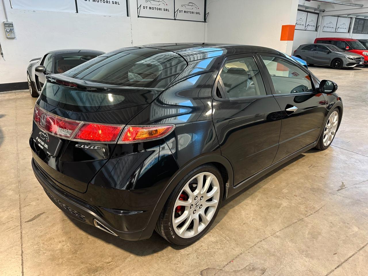 Honda Civic 1.8 i-VTEC 5p. AUTOMATICA