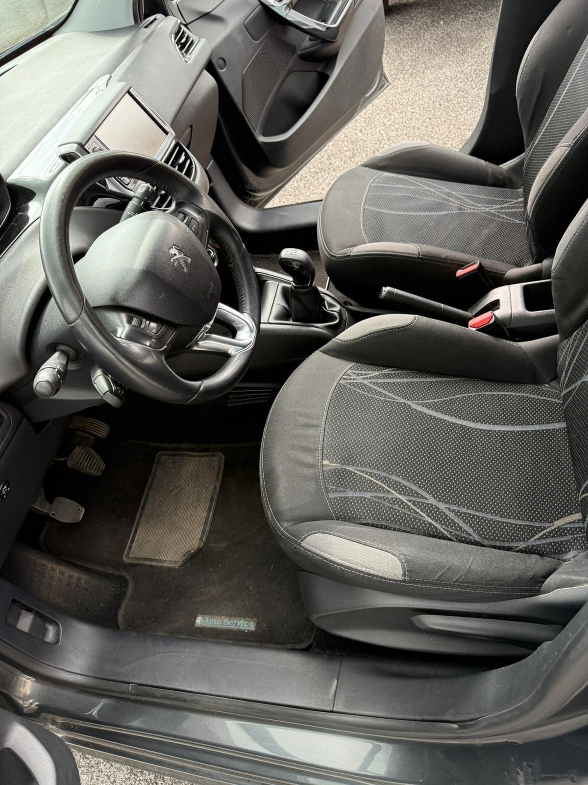 Peugeot 208 1.2 VTi 82 CV 5 porte Access