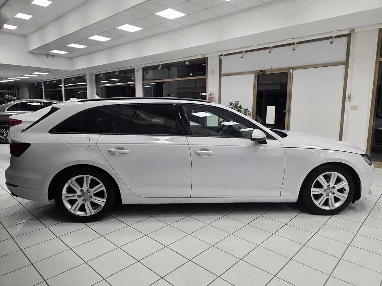 Audi A4 Av. 2.0 TDI 122 CV S tronic Design