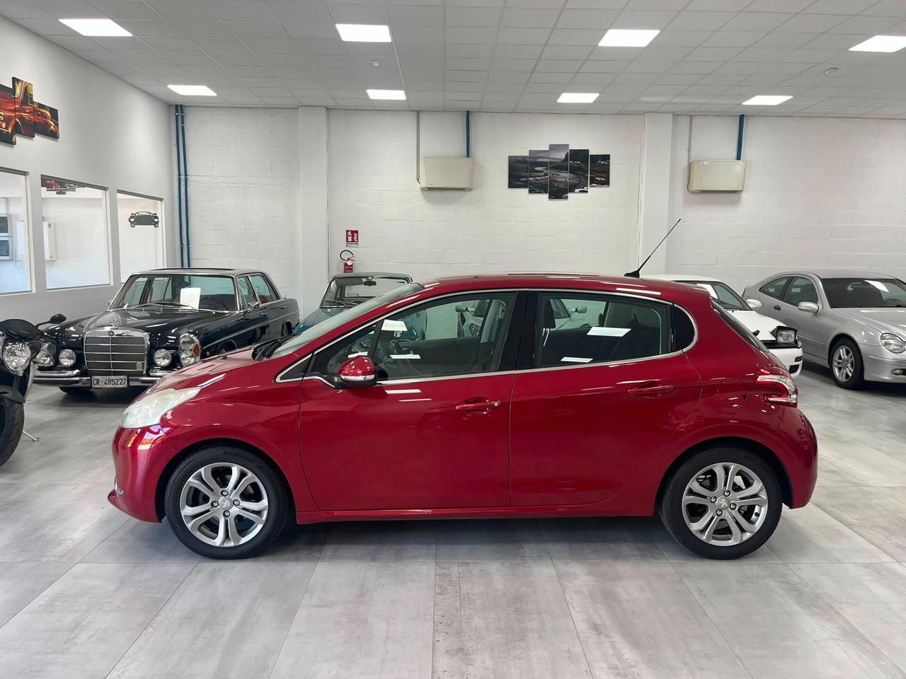 Peugeot 208 5p 1.6 e-hdi
