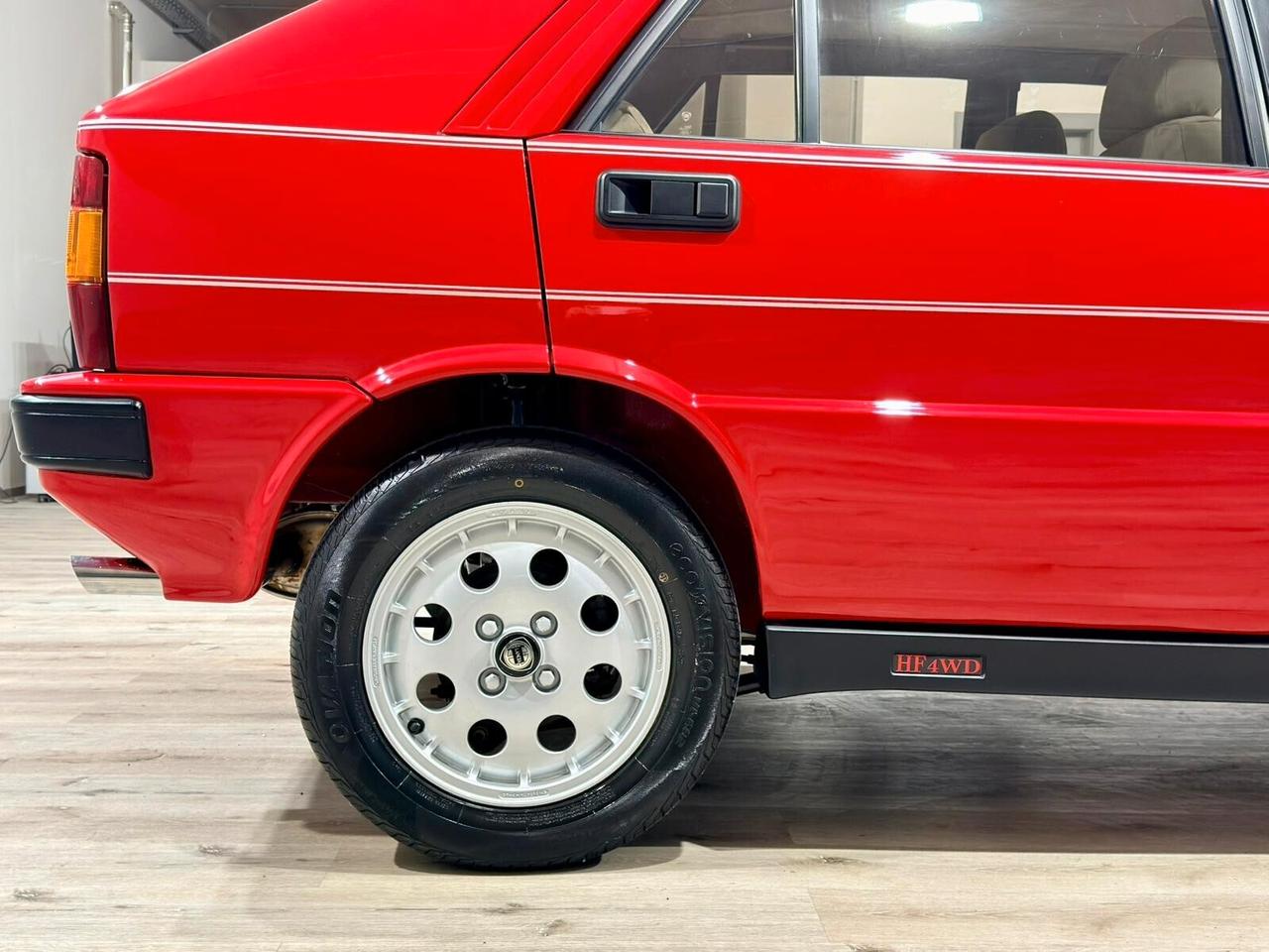 LANCIA DELTA 2.0 TURBO HF 4WD TORINO RESTAURO
