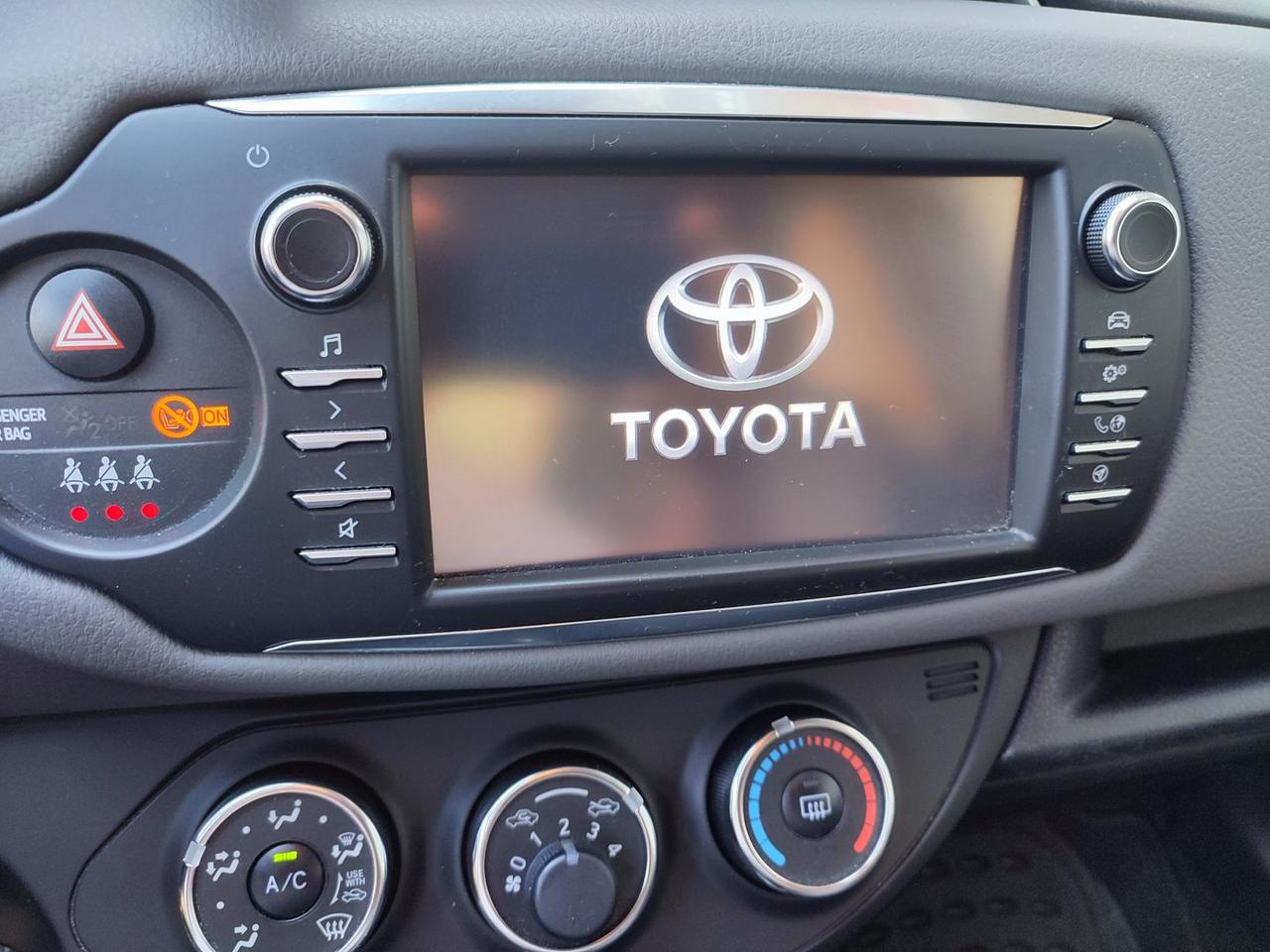 Toyota Yaris 1.0 VVT-i 72 CV Active 5 porte #6932