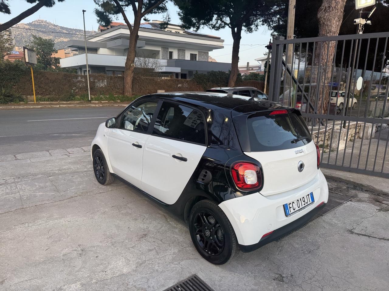 Smart ForFour 70 1.0 Passion