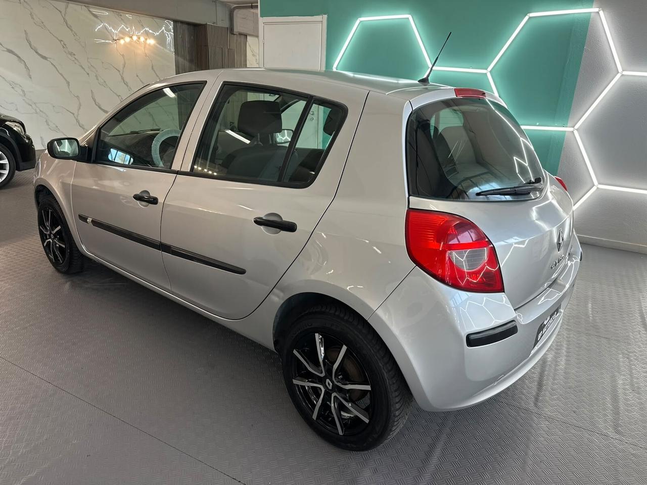 Renault Clio Storia 1.2 5 porte Confort