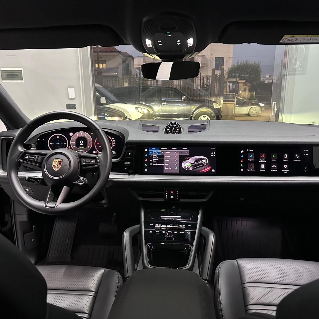 Porsche Cayenne Coupé 3.0 Hybrid plug-in Black Edition 470cv