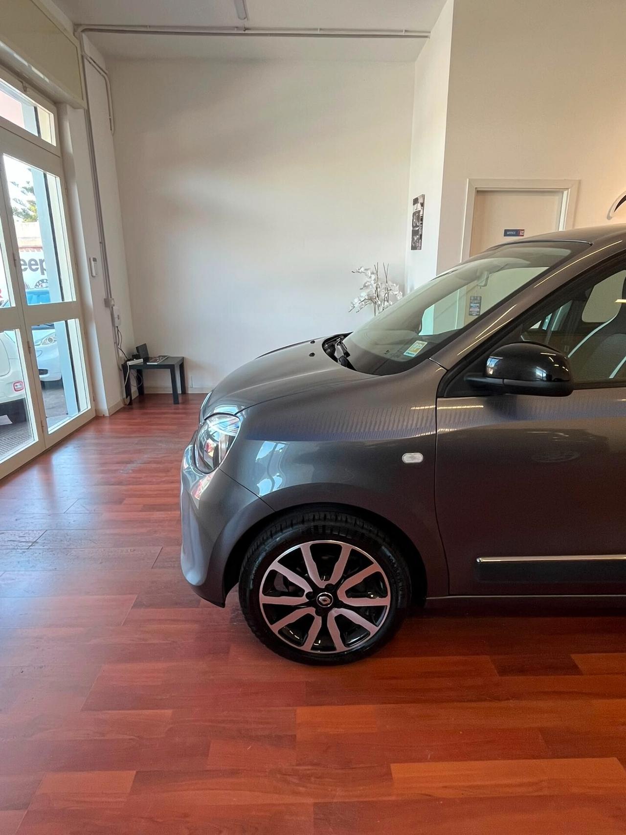 Renault Twingo 900 turbo 90 CV Automatica COSMIC