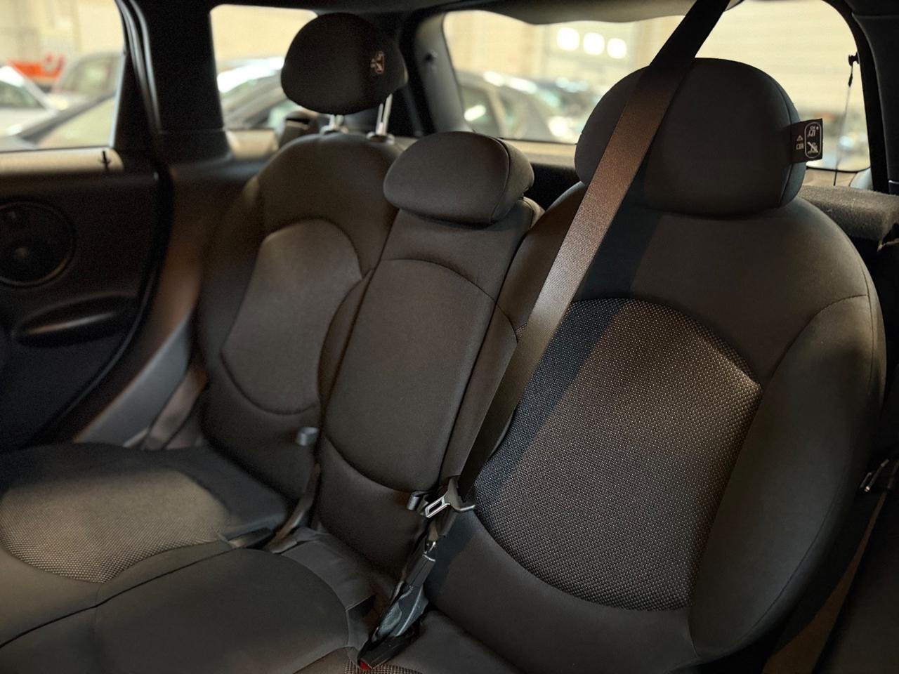 Mini One Countryman 1.6 AUTOMATICA NEOPATENTATI