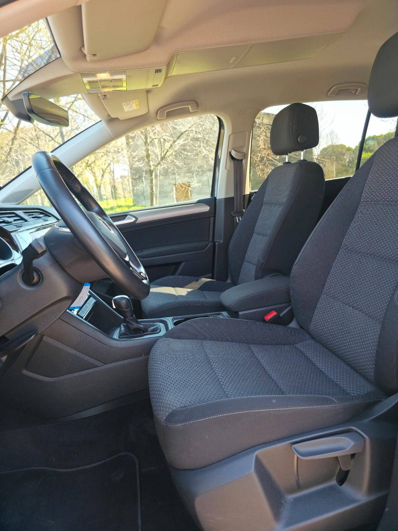 Volkswagen Touran 7 Posti 2.0 TDI 150 CV SCR DSG Executive BlueMotion Tech. TAGLIANDI UFFICIALI