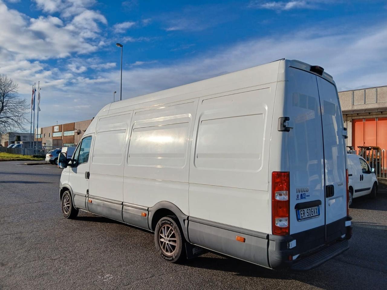 Iveco Daily 35S15V 2.3 HPT PL-TM Furgone