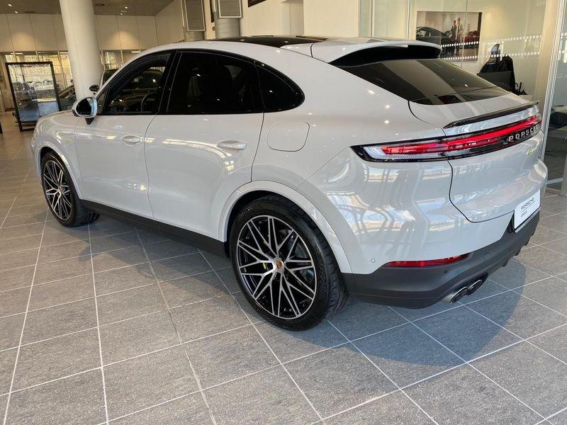 Porsche Cayenne Coupè 3.0 V6 E-Hybrid - IVA Esposta