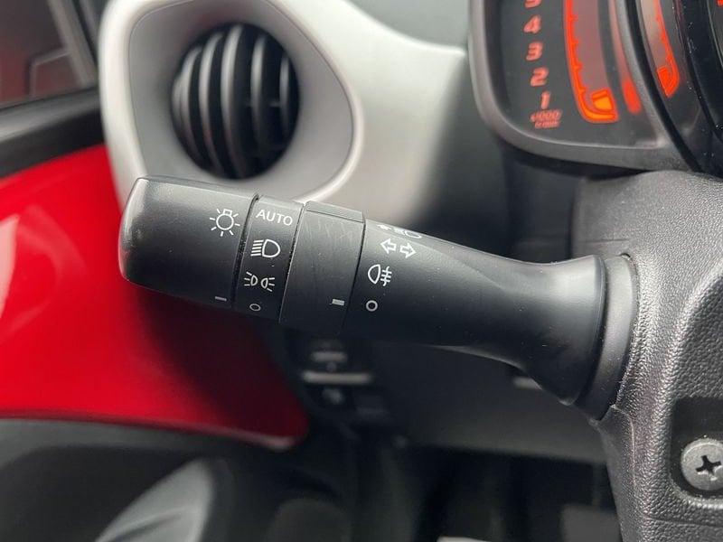 Toyota Aygo 5p 1.0 x-play my15