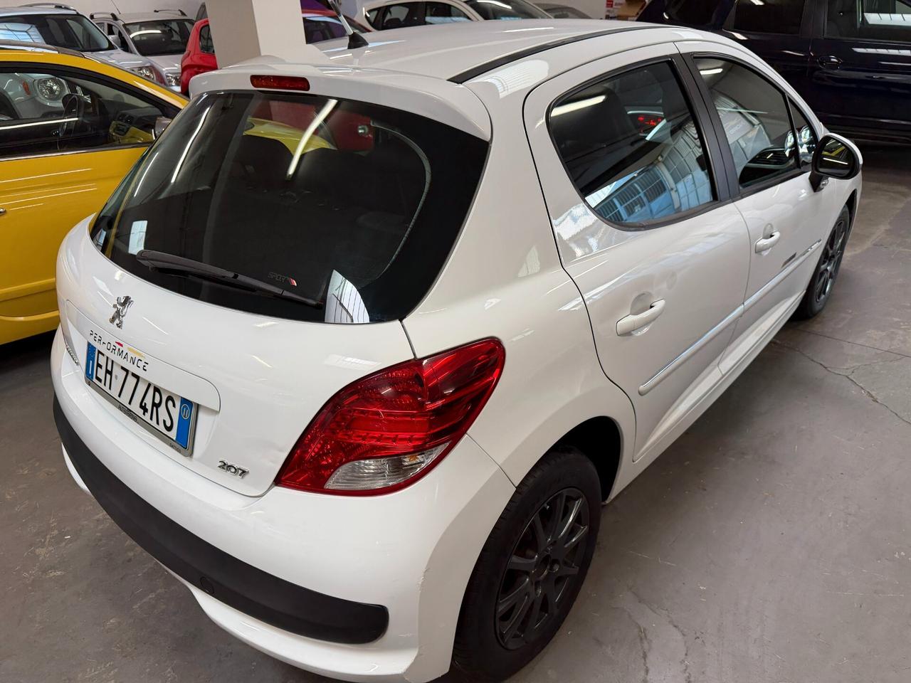 Peugeot 207 1.4 8V 75CV 5p. Active