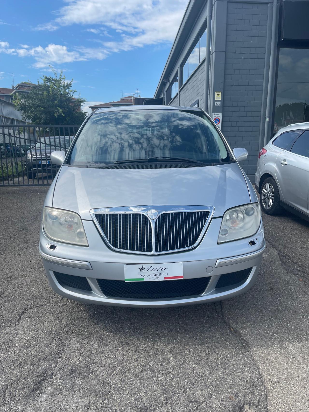 Lancia Phedra 2.0 MJT 136 CV Platino