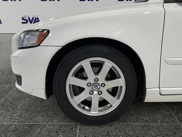 Volvo V50 D2 1.6D 115CV Polar Plus - NEOPATENTATI