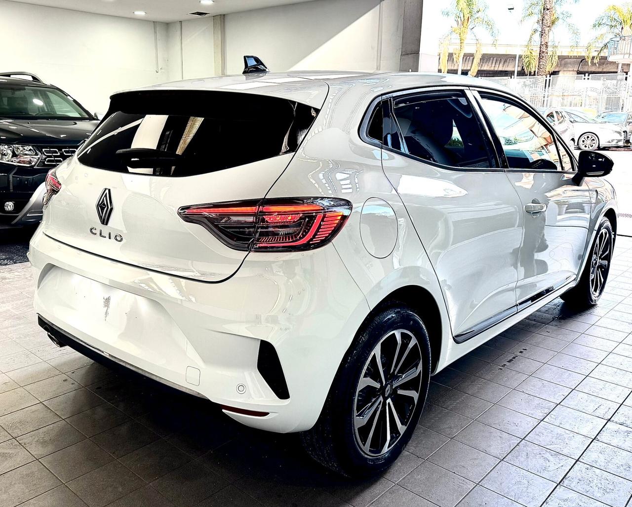 Renault Clio TCe 90 CV 5 porte Techno KM0