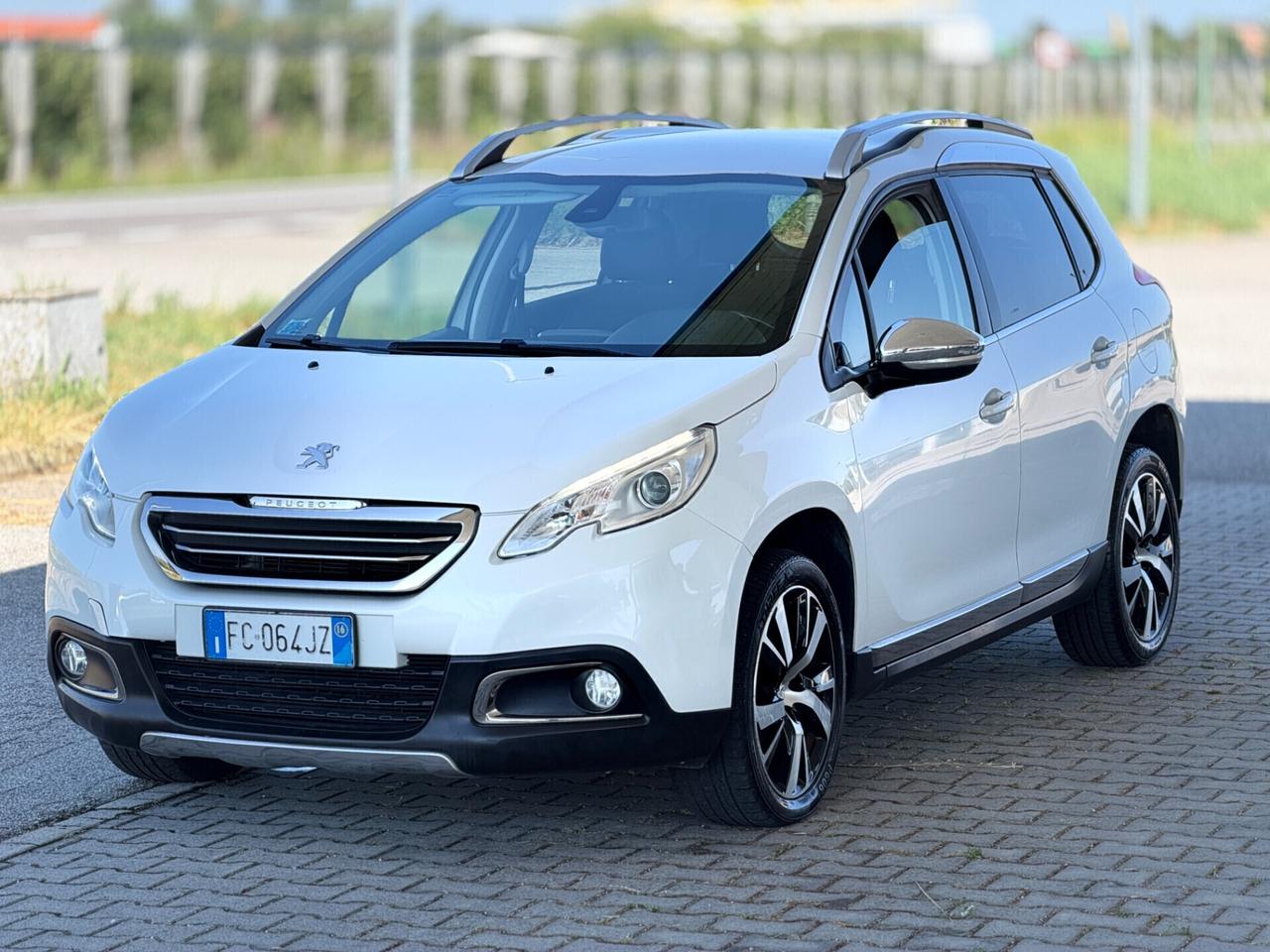 Peugeot 2008 1.6 diesel 2016 Garanzia 12 Mesi