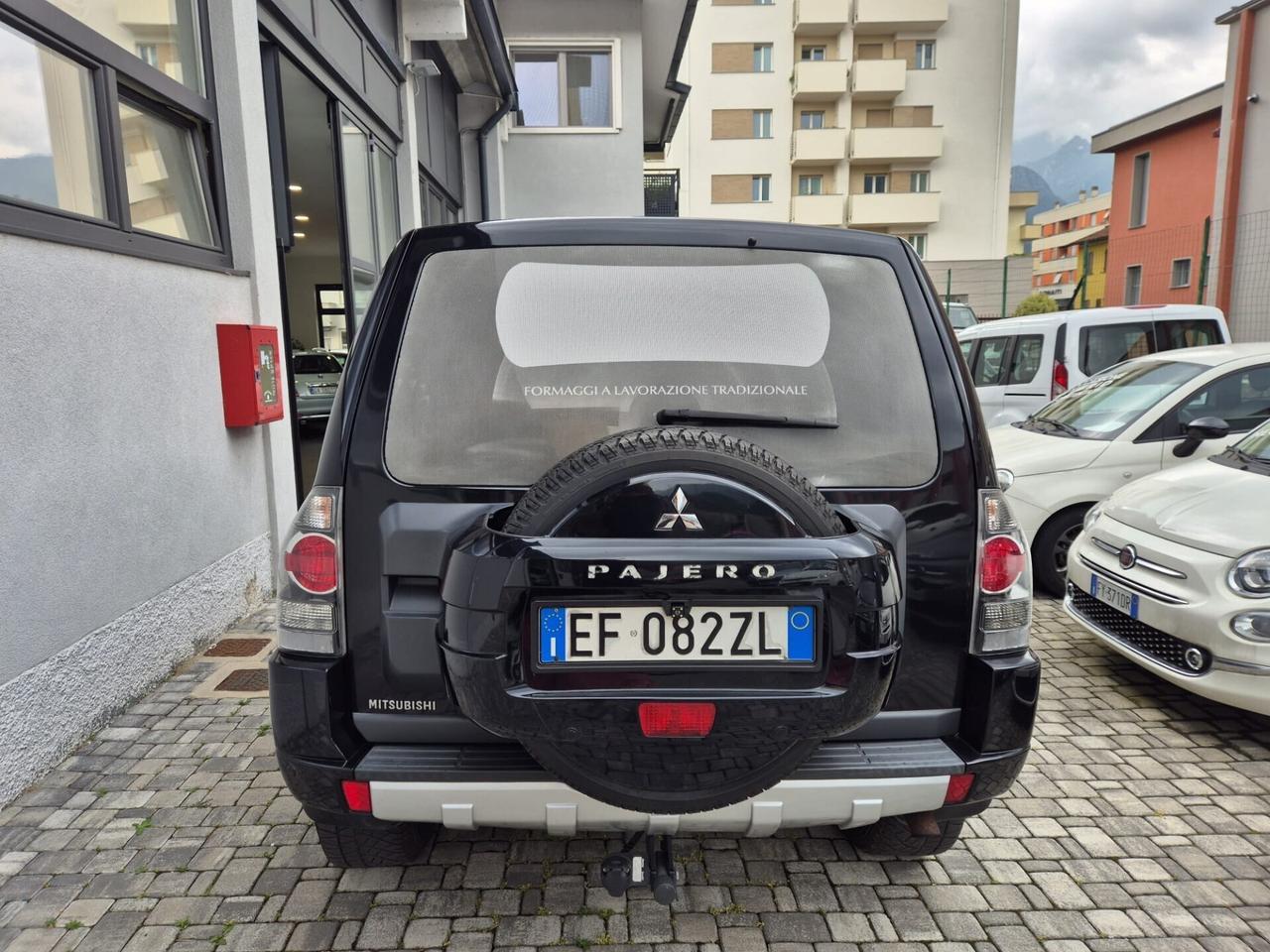 Mitsubishi Pajero 3.2 4X4 AUTOCARRO 2 POSTI