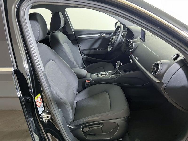 Audi A3 A3 Sportback 30 1.5 g-tron Business (Pack S-line ext.) 131cv s-tronic