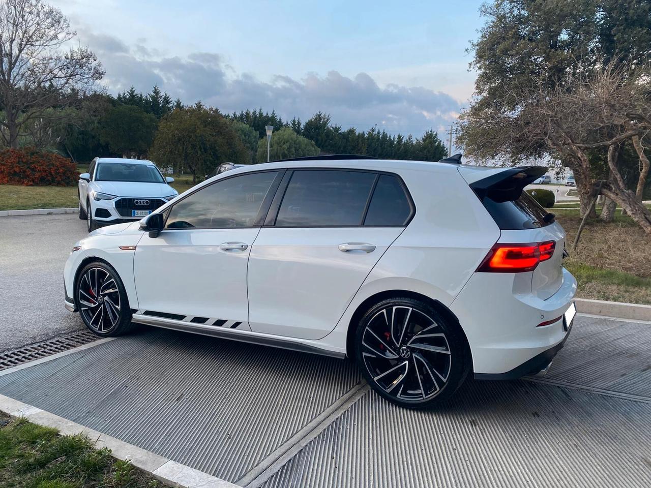 Volkswagen Golf GTI 2.0 TSI DSG Clubsport 45