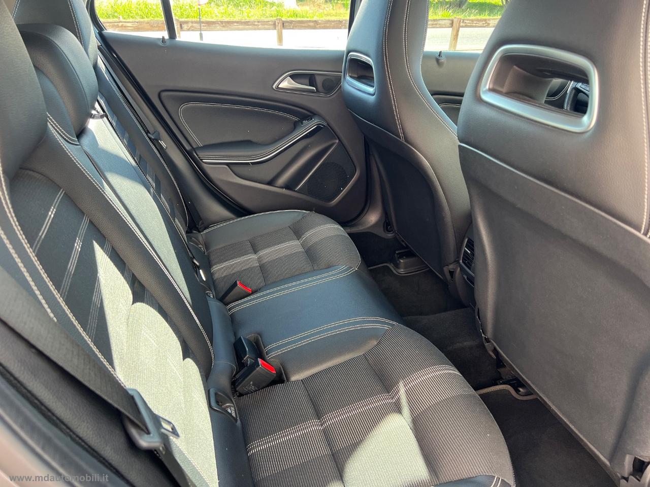 MERCEDES-BENZ GLA 180 Sport AUTOMATICA LED 18