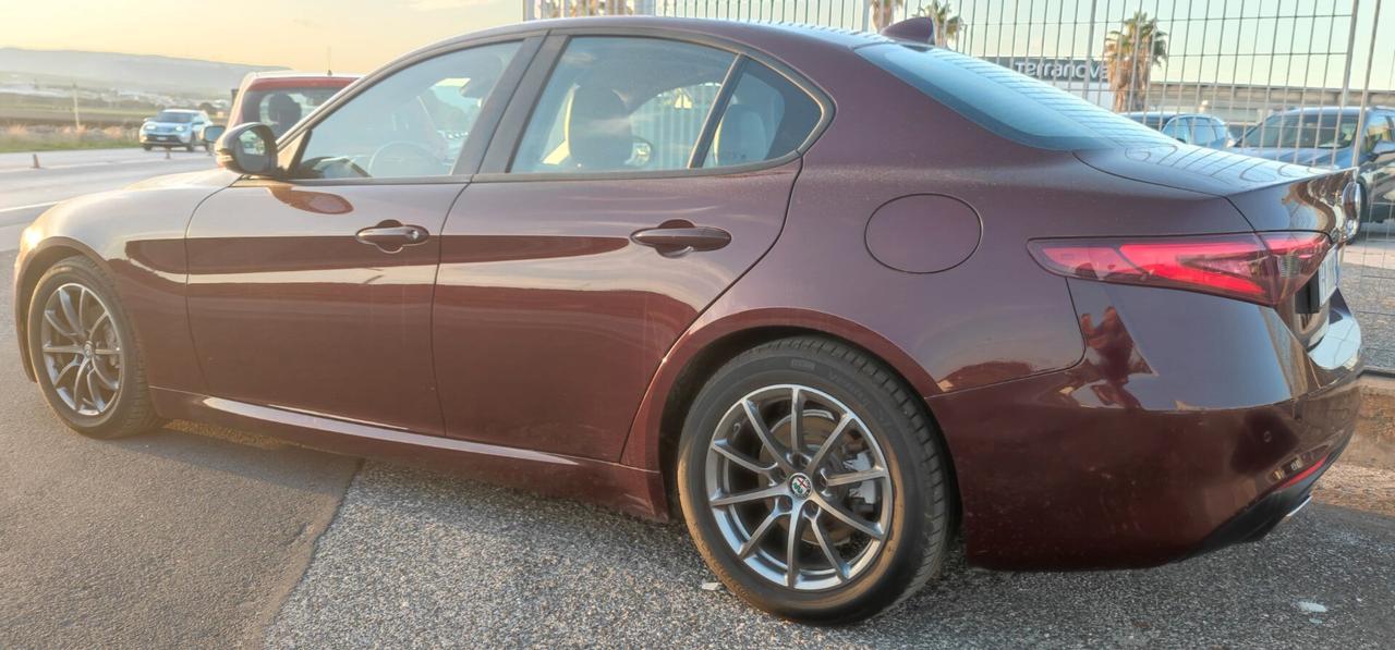 Alfa Romeo Giulia 2.2 Turbodiesel 150 CV Super