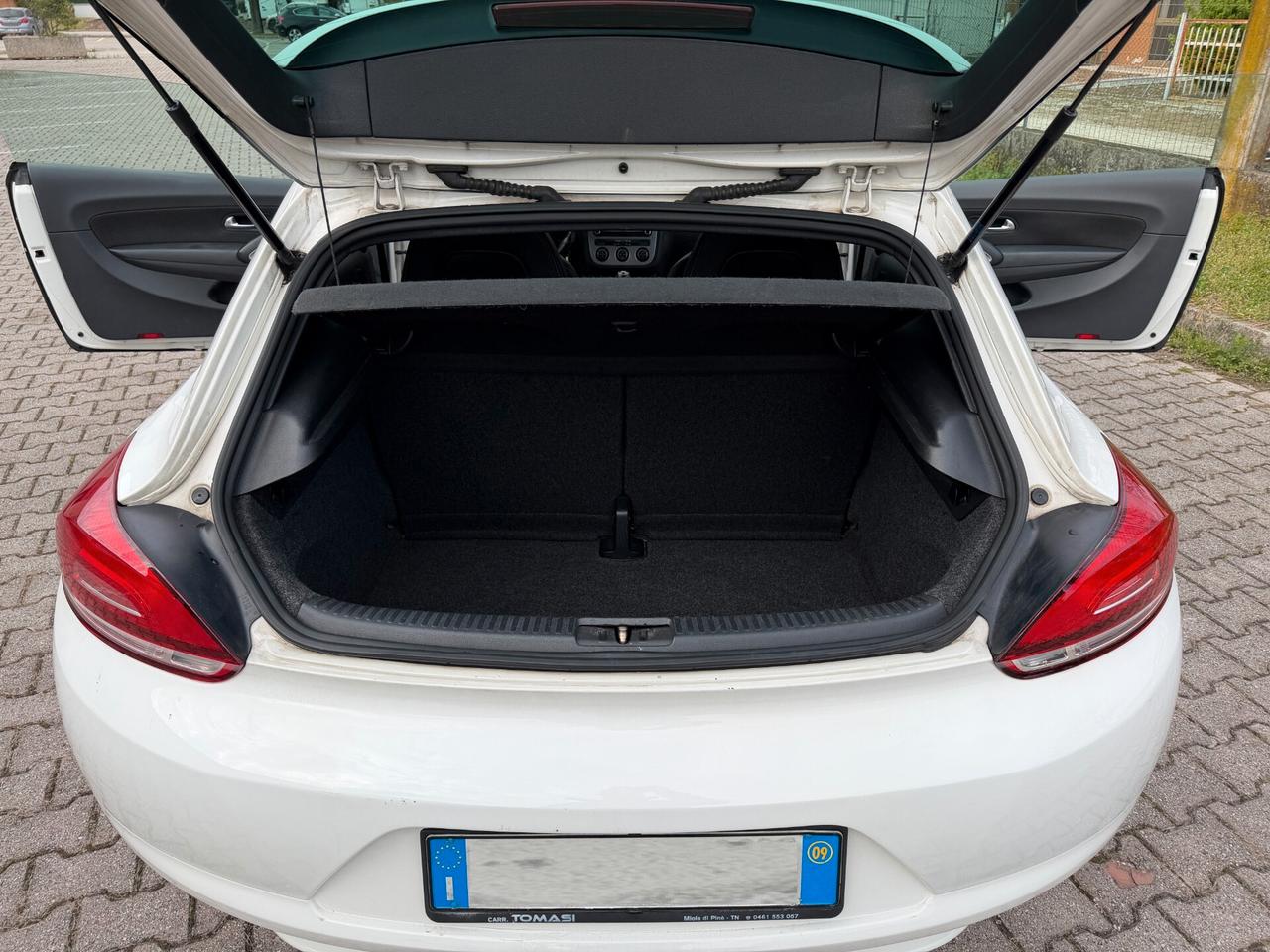 Volkswagen Scirocco 2.0 TDI Ok Neopatentato