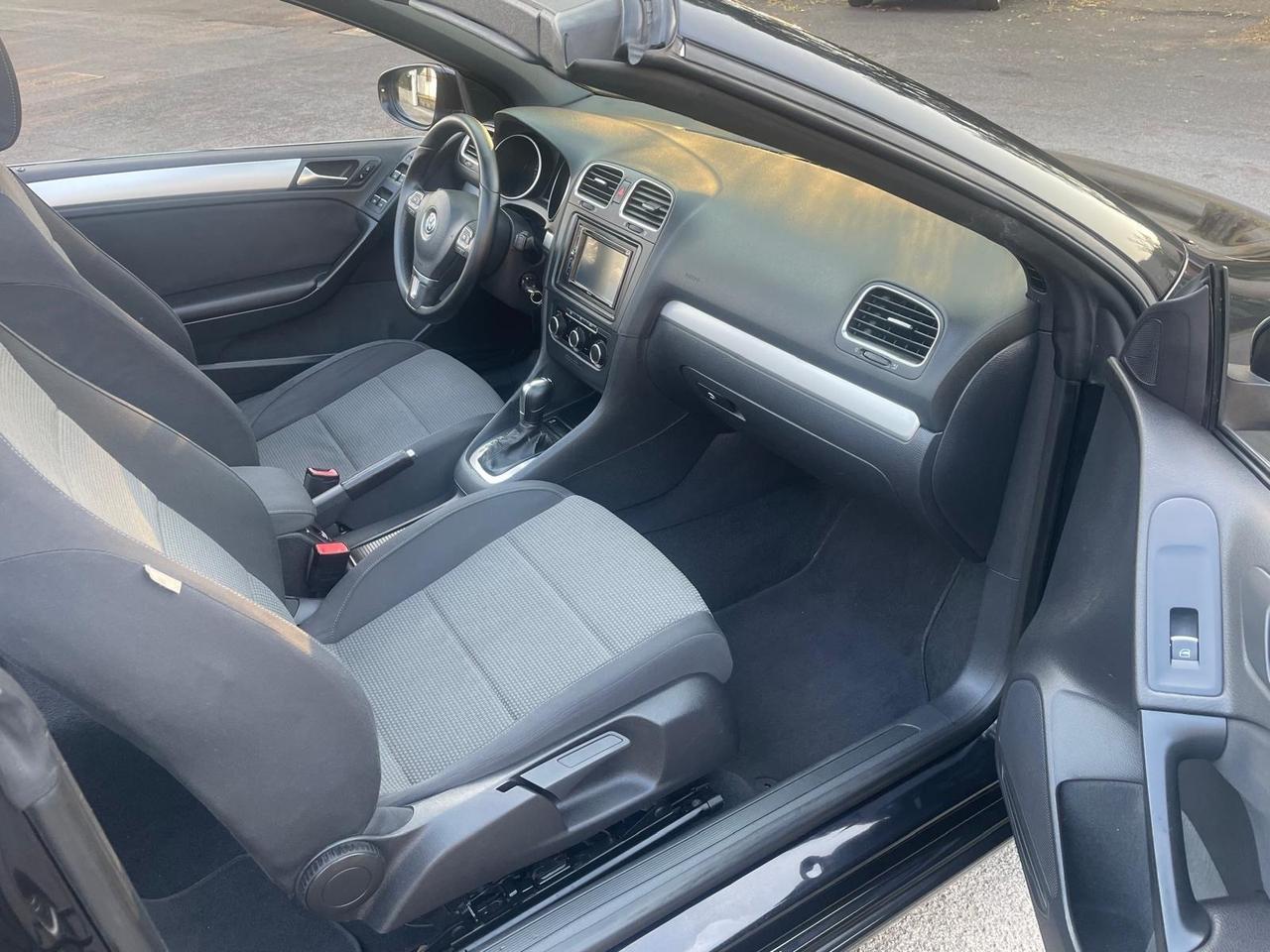 Volkswagen Golf Cabriolet 2.0 TDI DSG BlueM. Tech. 2013