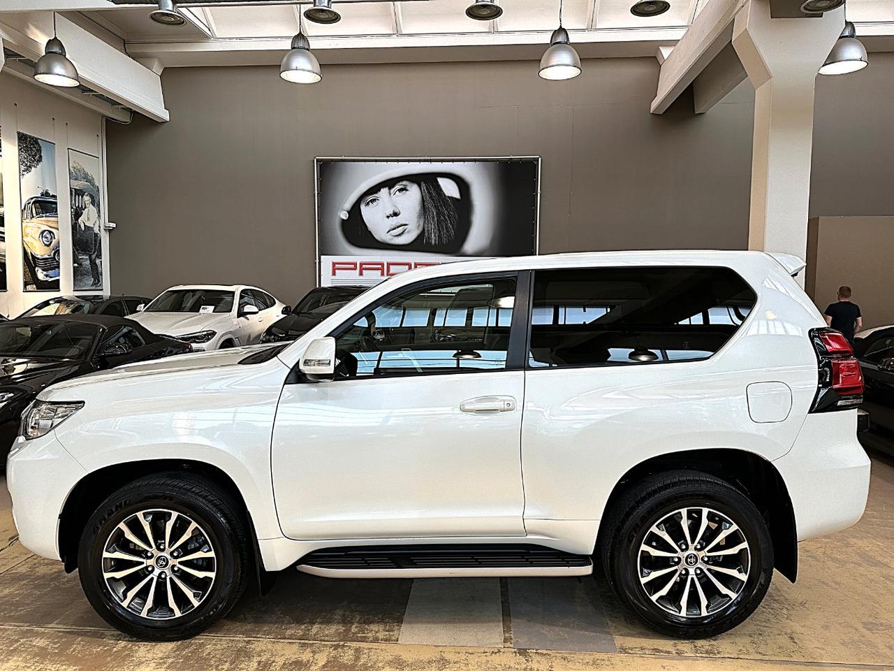 Toyota Land Cruiser 3 Porte 2.8 d-4d Lounge auto - Gancio Traino