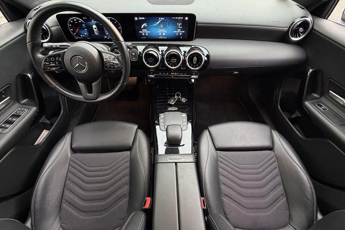 MERCEDES A 180 d Automatic Business