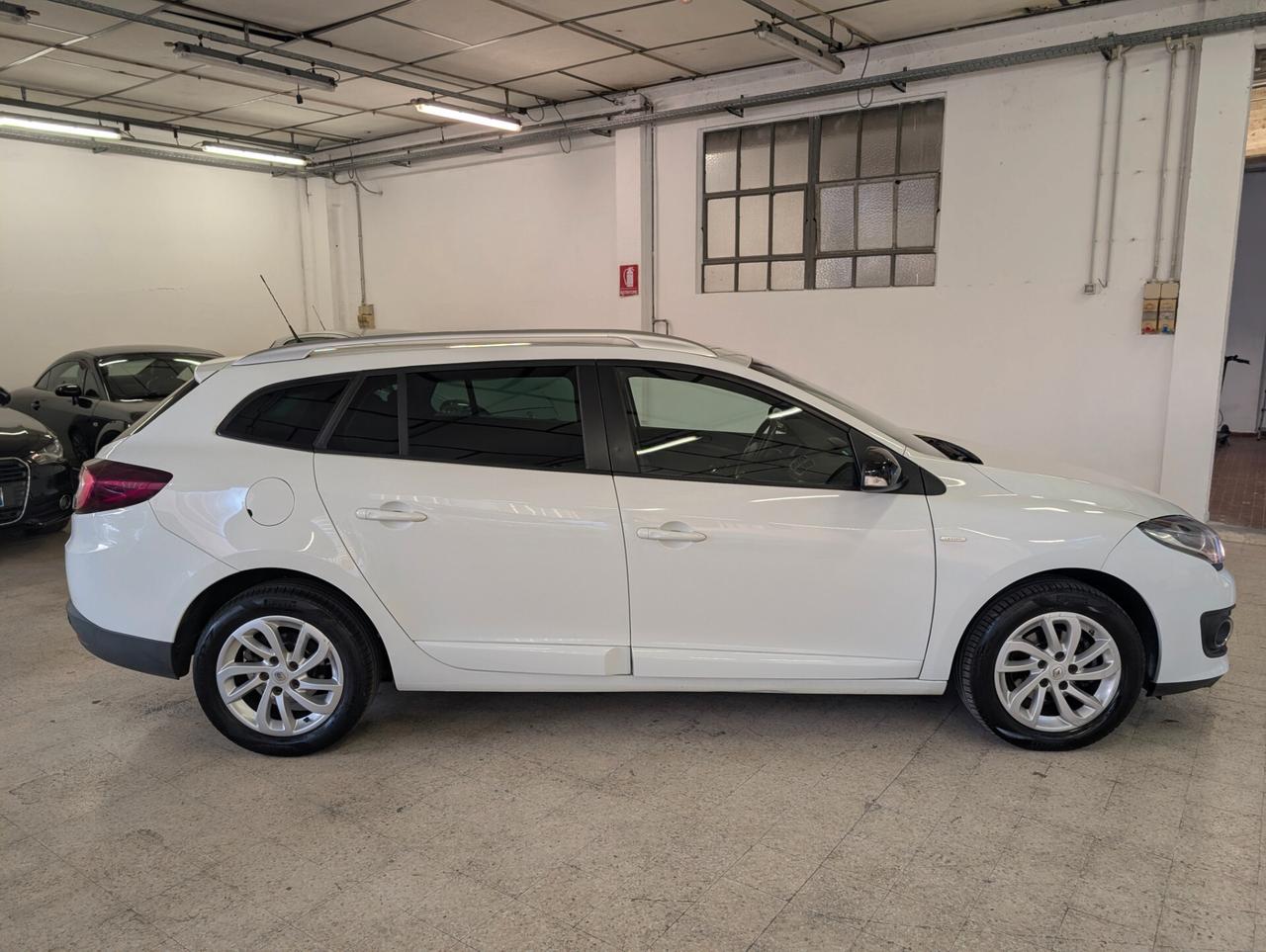 Renault Megane Mégane dCi 110CV limited