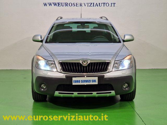 SKODA Octavia 1.8 TFSI 4x4 Wagon Scout