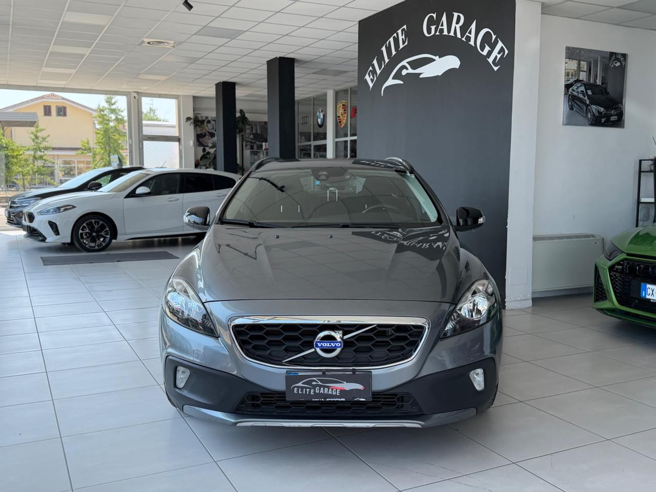 Volvo V40 Cross Country D2 1.6 CD FATTA
