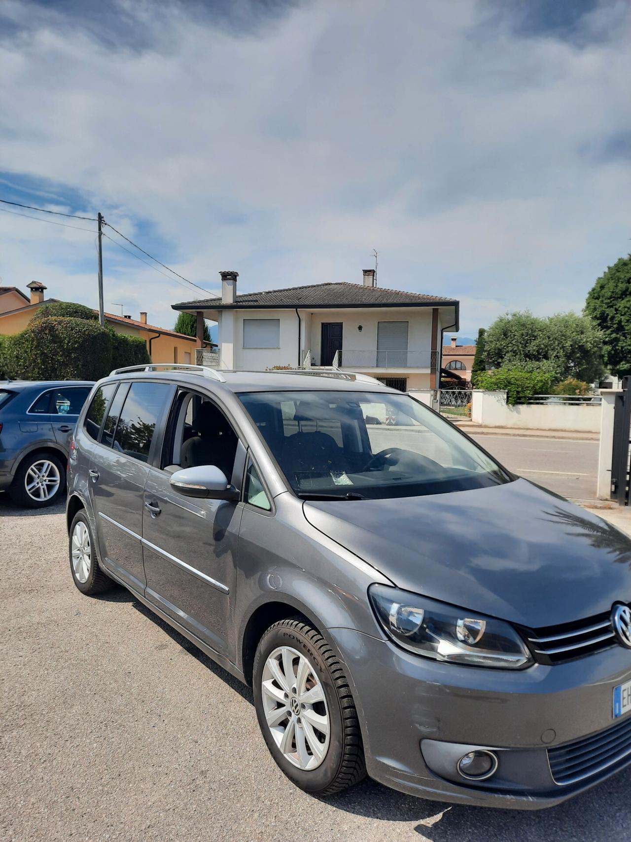 Volkswagen Touran 2.0 TDI 140 CV 7 POSTÌ