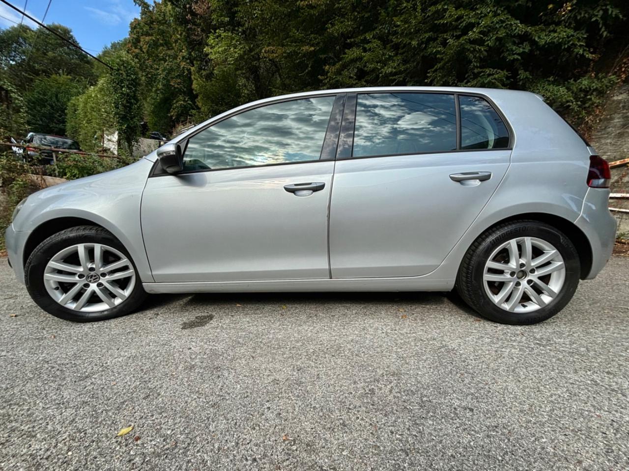 Volkswagen Golf 1.6 TDI DPF 5p. Highline