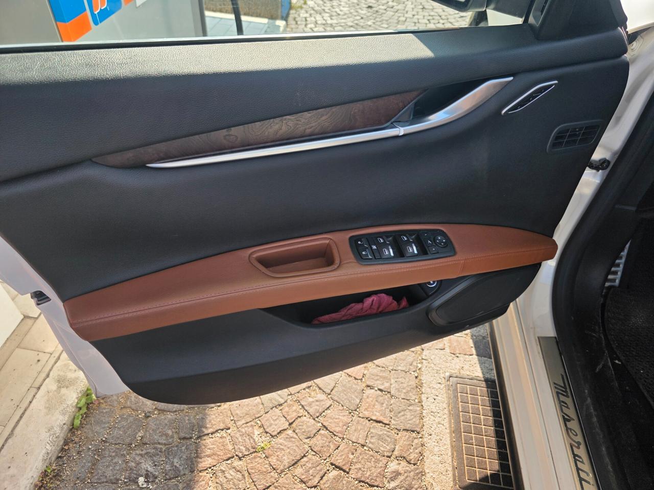 Maserati Ghibli V6 Diesel 275 CV con 159.000km