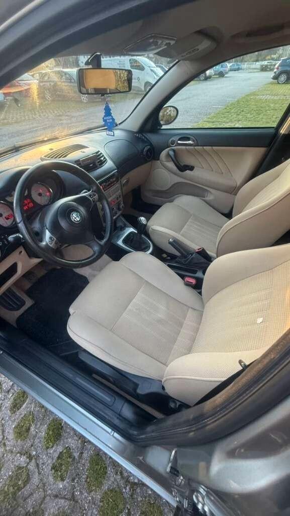 Alfa Romeo 147