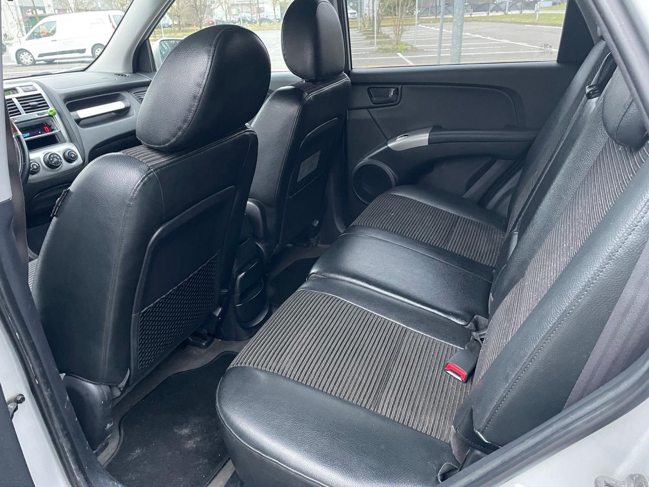 Kia Sportage 2.0 CRDI VGT 140CV*Automatik*Cerchi*