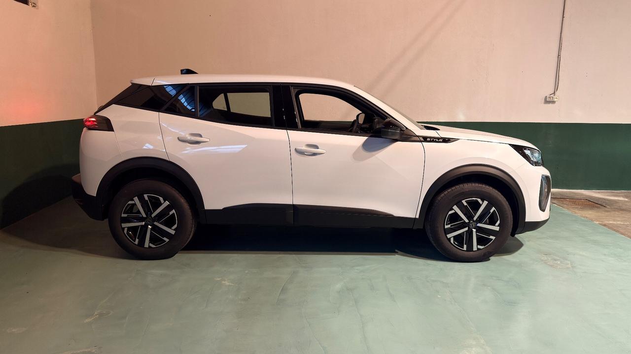 Peugeot 2008 PureTech 100 S&S Style