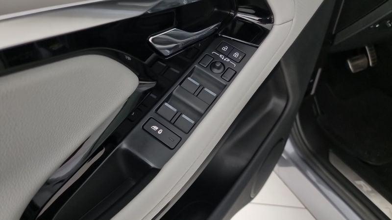 Land Rover RR Evoque 1.5 I3 PHEV 300 CV AWD Auto R-Dynamic S