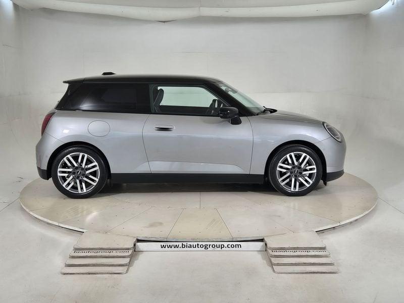 MINI Mini Serie M COOPER E