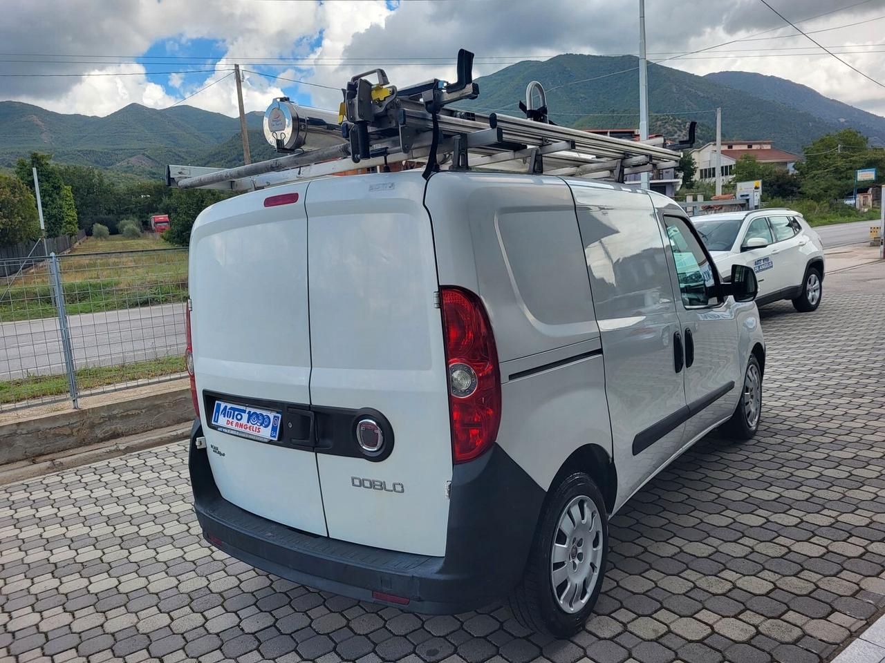 Fiat Doblo 1.6 MULTIJET - ATTREZZATA CASSETTIERE/ PORTA SCALE