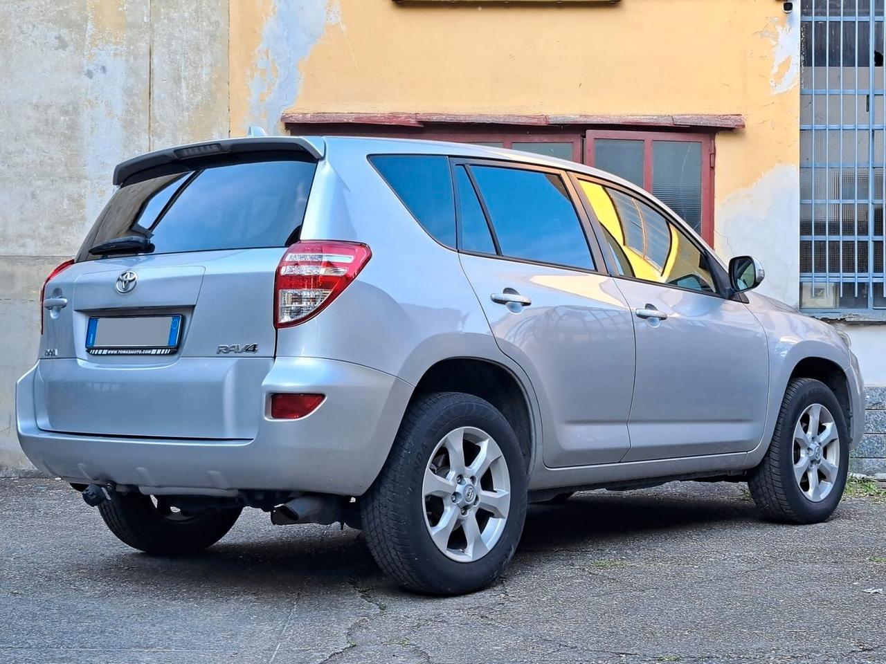 Toyota RAV 4 RAV4 2.2 D-4D 150 CV DPF Exclusive