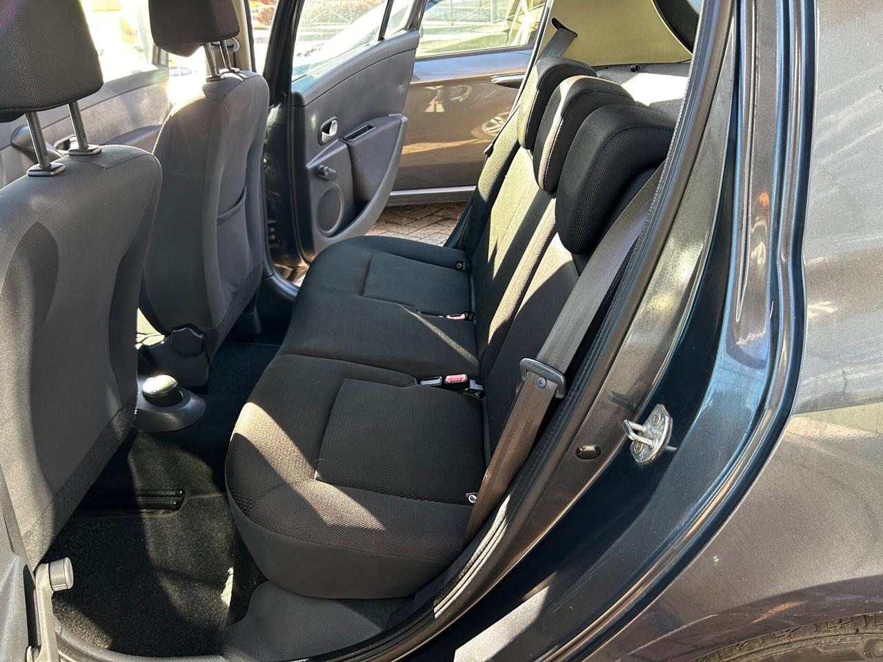 Renault Clio 1.2 16V 5 porte Luxe