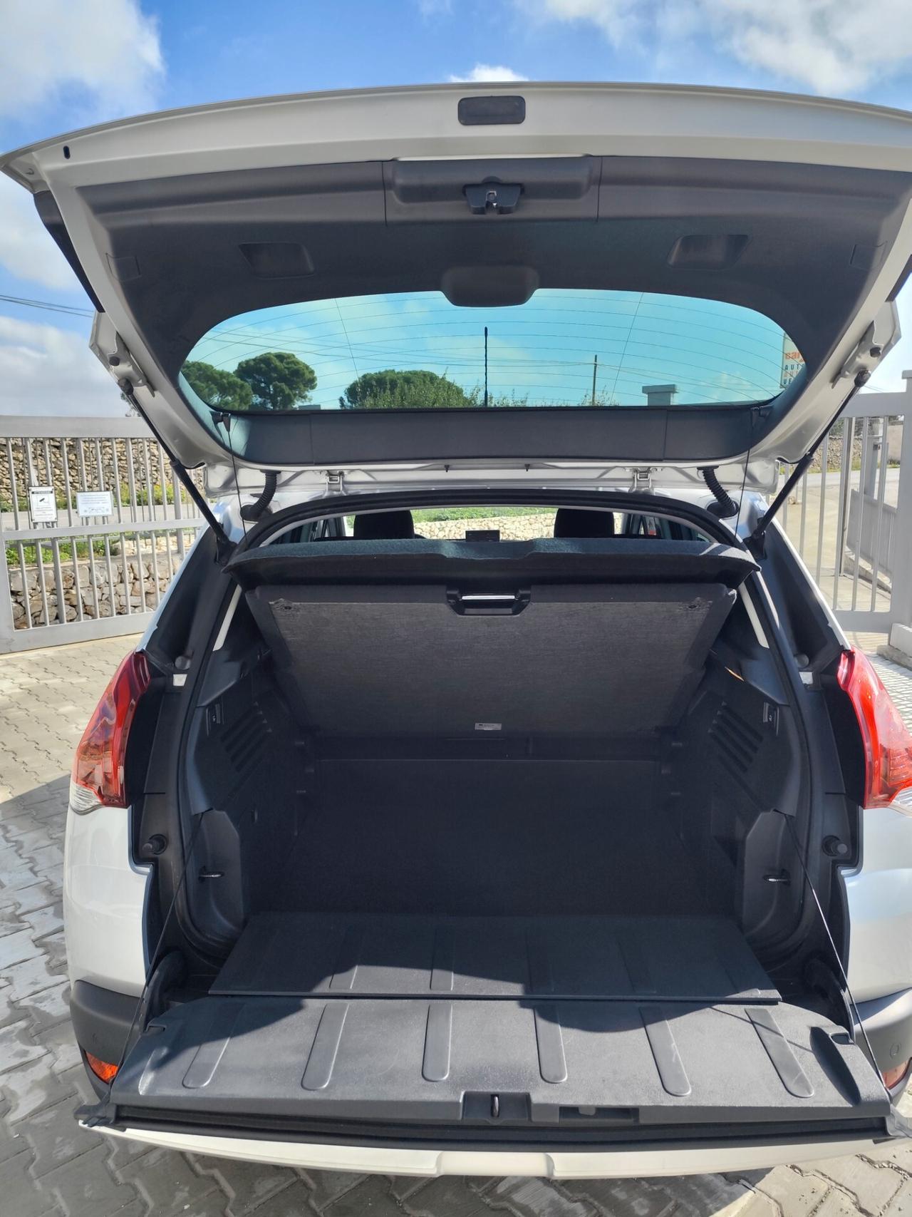 Peugeot 3008 BlueHDi 120 S&S Business