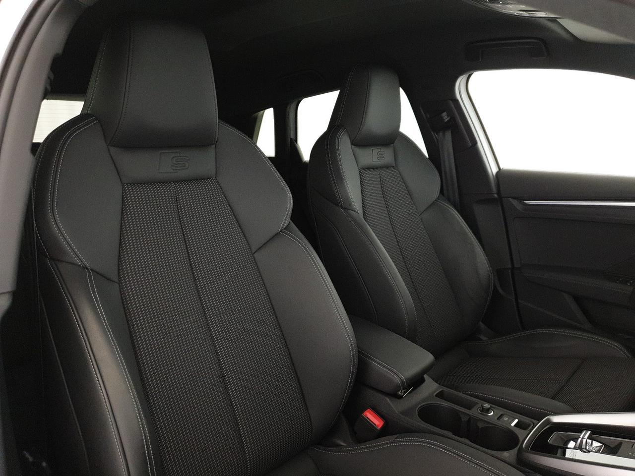 Sportback 30TDI 116CV S tronic Business Advanced