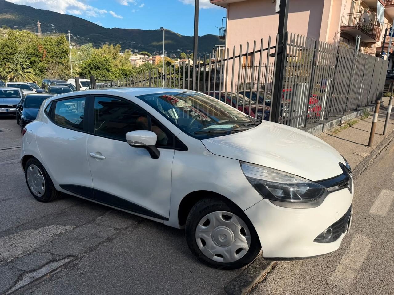 Renault Clio 1.2 75CV GPL 5 porte
