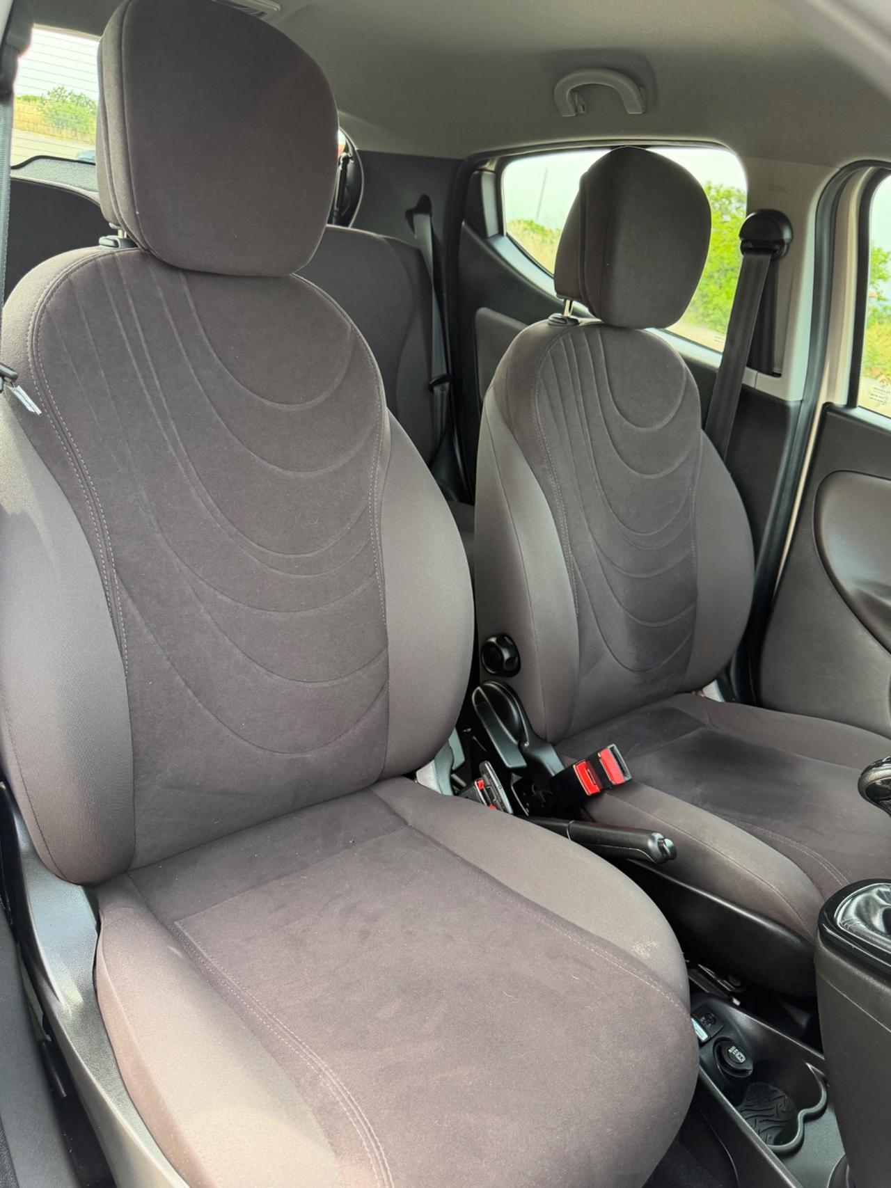 Lancia Ypsilon 1.3 MJT 95 CV GARANZIA 12 MESI